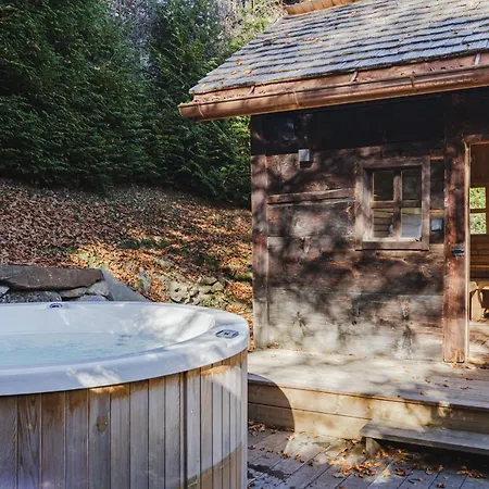 Peter Pan Luxe Sauna Jacuzzi Cinema Vue 180 Chalet *